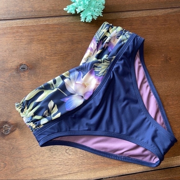 NWT Quint Soul Blue Floral Swim Bottoms Sz. S - Picture 2 of 10